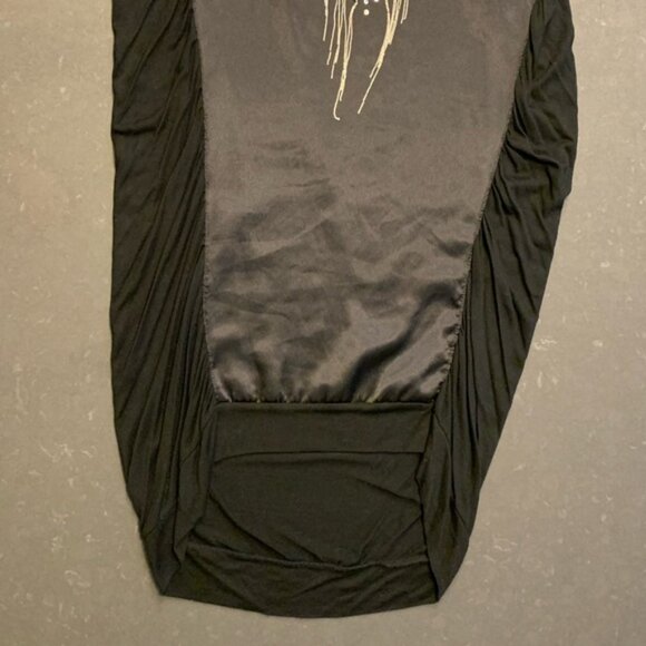 Religion Dress - Picture 3 of 6